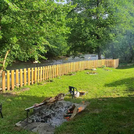 Amina-ahmad Vinac-jajce Camping Jajce