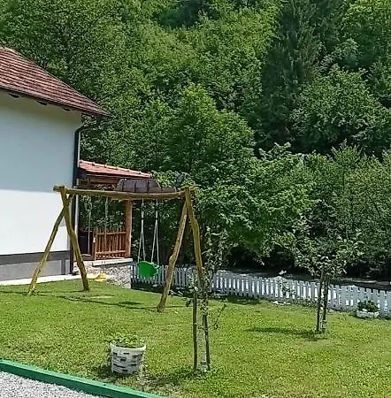 אתר קמפינג Amina-ahmad Vinac-jajce