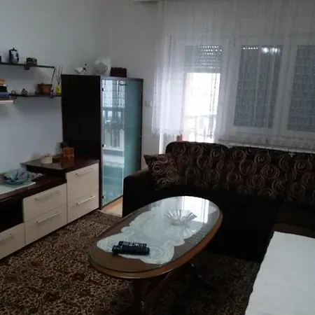 Apartman Amina Apartamento *